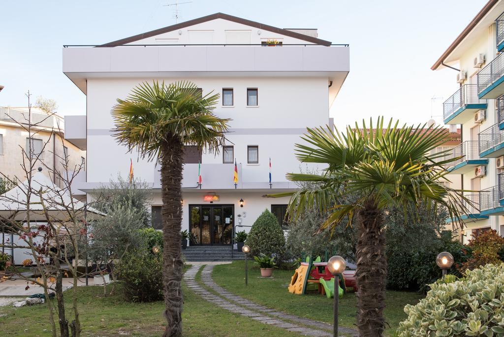 Albergo Ridente Lido di Jesolo Luaran gambar